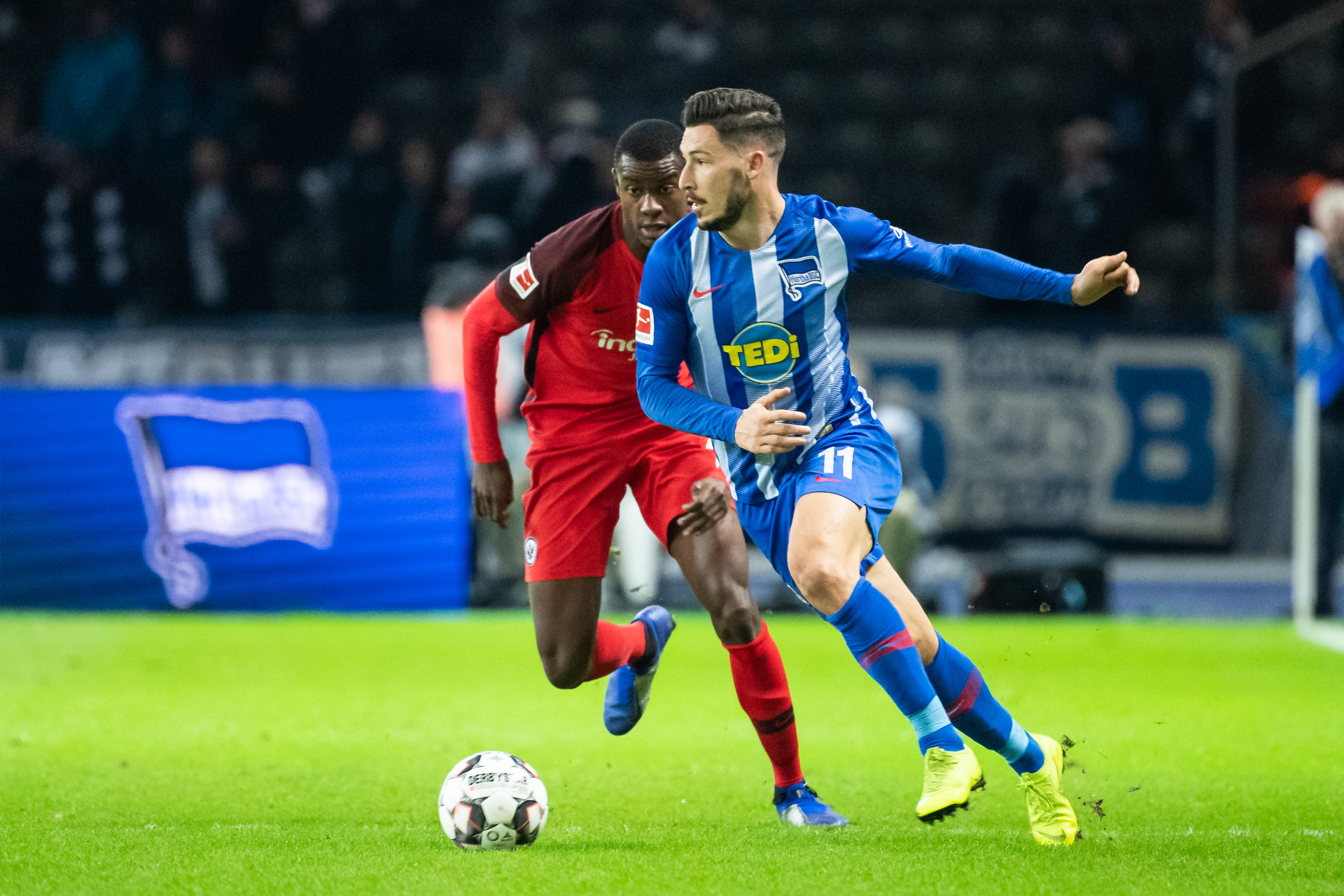 雷霆狂胜独行侠豪取14连胜！SGA三节打卡33分，浓眉9中1仅得2分